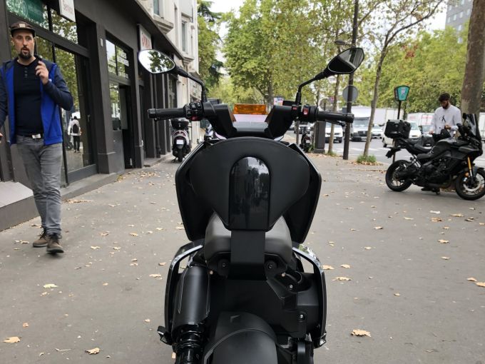BMW CE 04 4