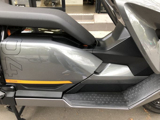 BMW CE 04 4