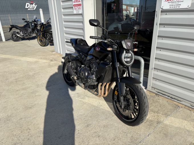 HONDA CB1000R Black Edition 4