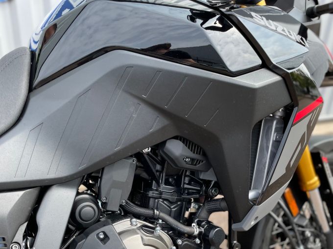 SUZUKI DL V-STROM 800DE 4