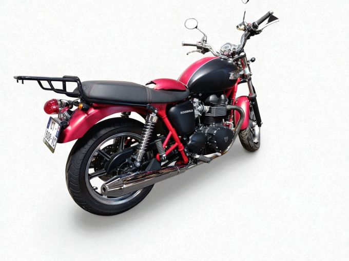 TRIUMPH BONNEVILLE 865 SE 4