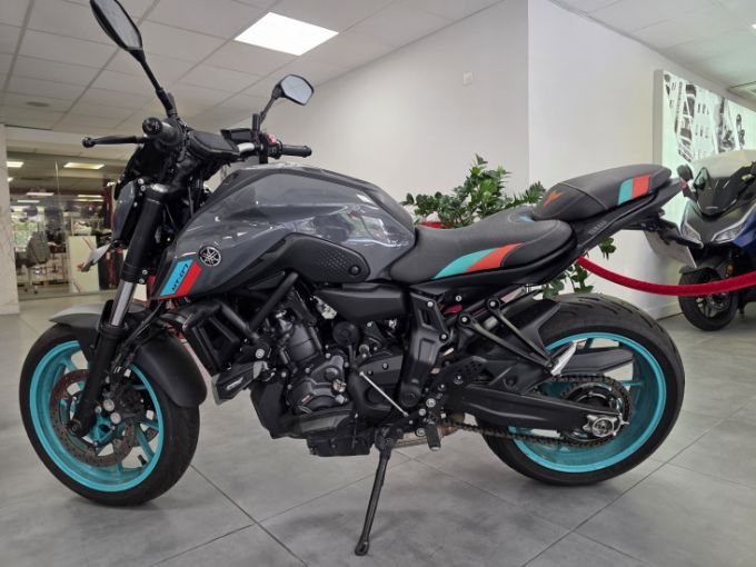 YAMAHA MT 07 700 4
