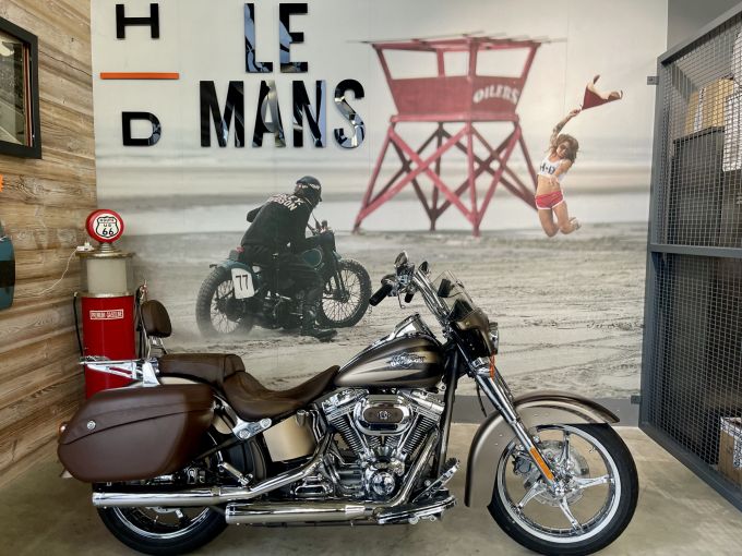 HARLEY-DAVIDSON SOFTAIL CONVERTIBLE 1800 CVO 4