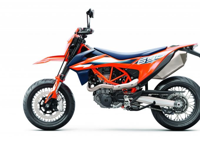 KTM 690 SMC R 4