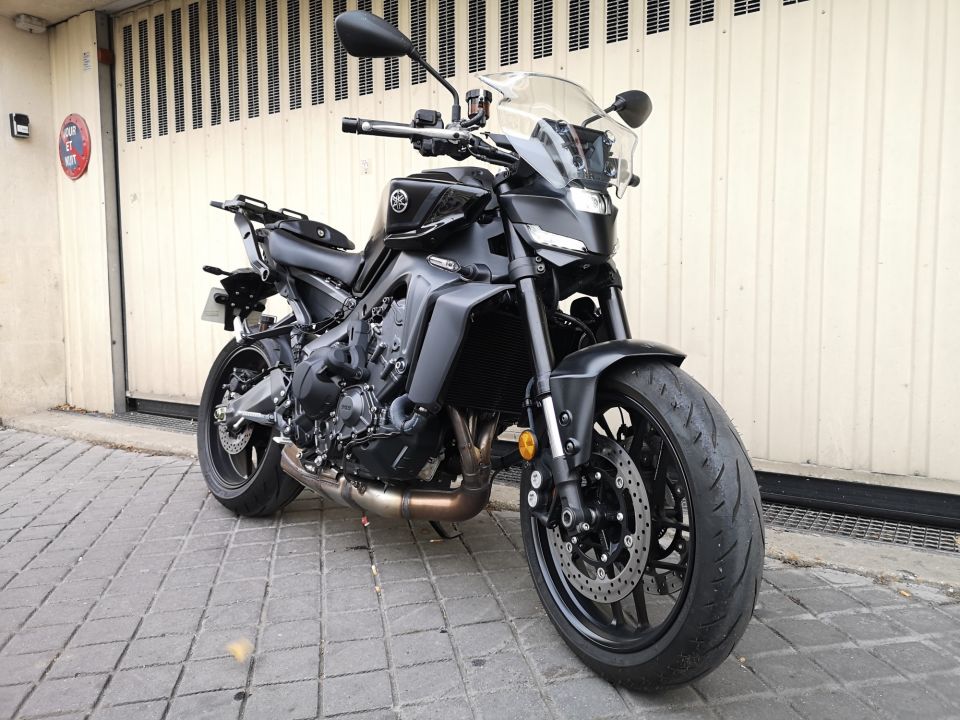 YAMAHA MT-09  Y-AMT 4