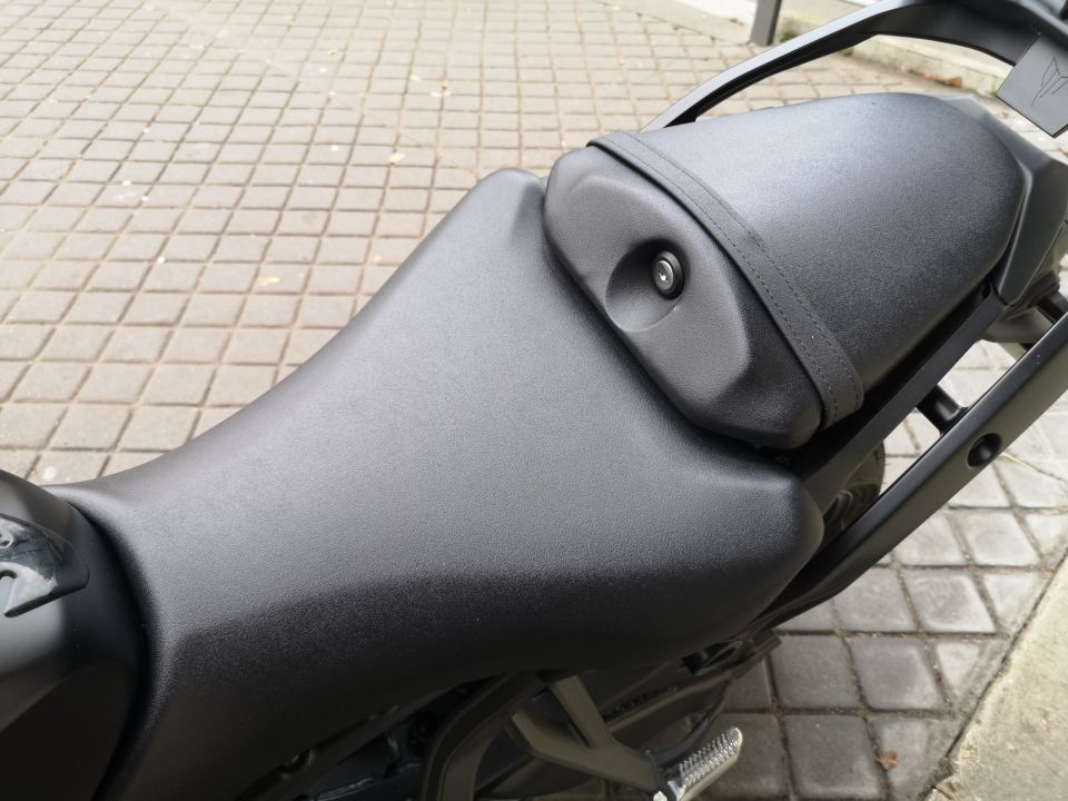 YAMAHA MT-09  Y-AMT 4