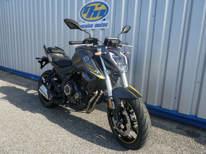 VOGE 525 R 4