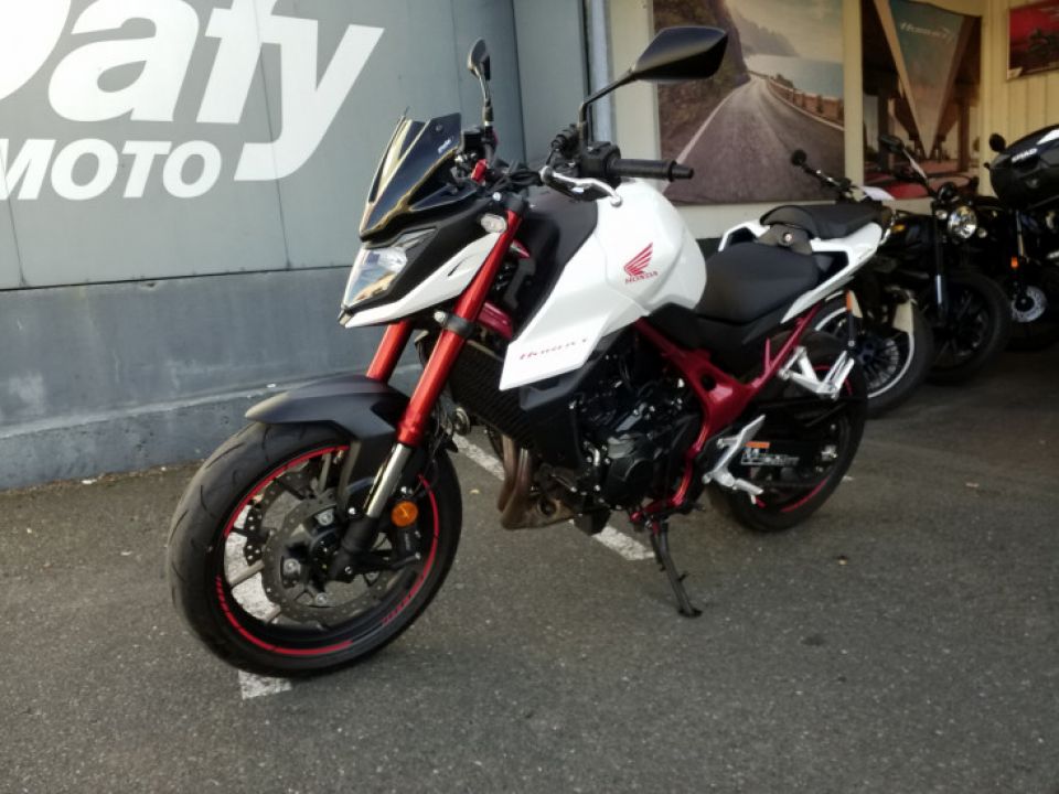 HONDA CB 750 HORNET 4