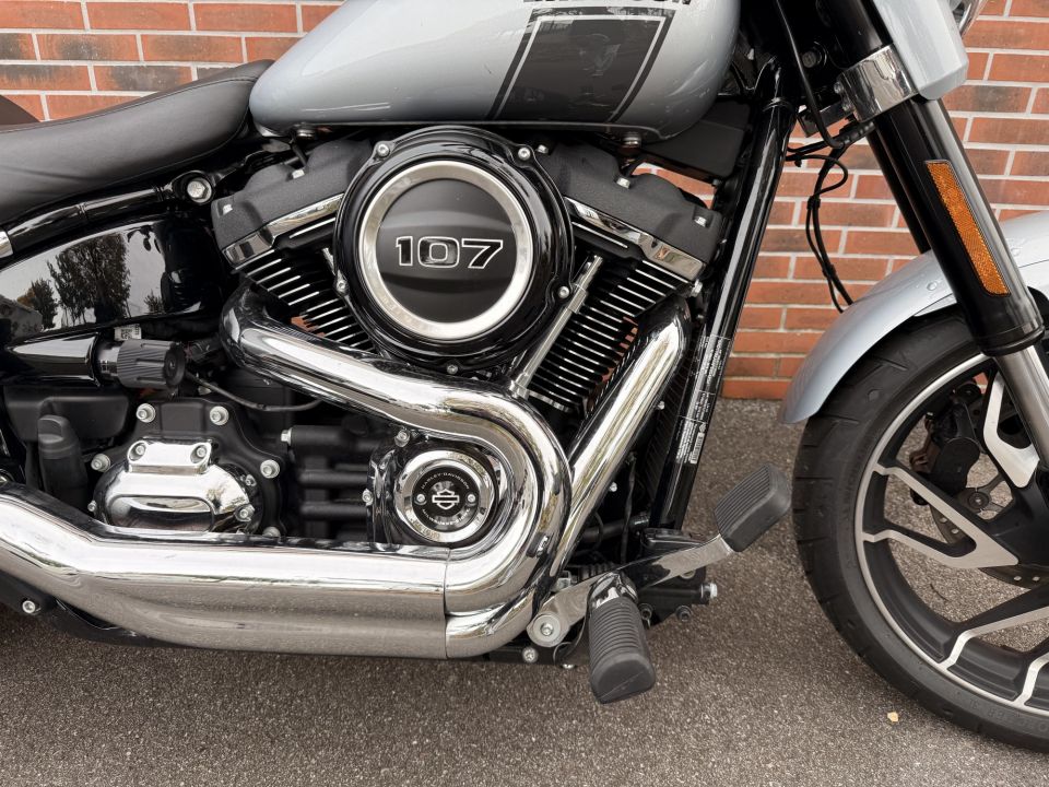 HARLEY-DAVIDSON SOFTAIL SPORT GLIDE 1745 4