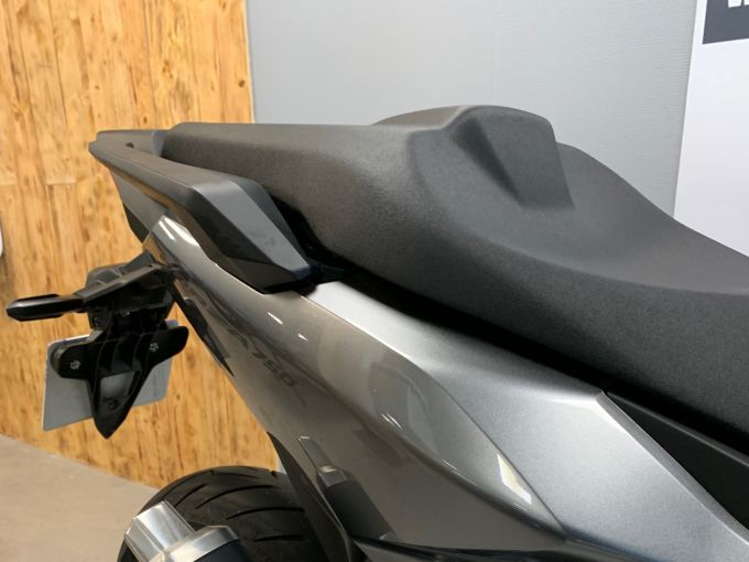 HONDA NSS FORZA 750 4