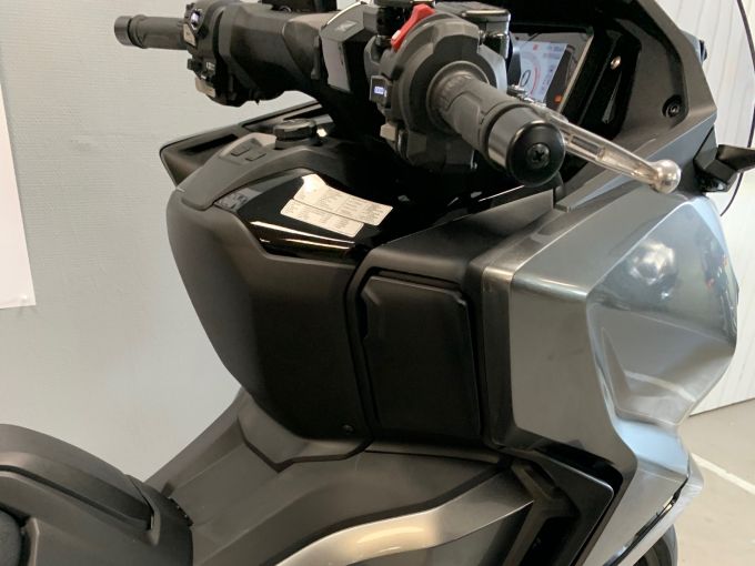 HONDA NSS FORZA 750 4