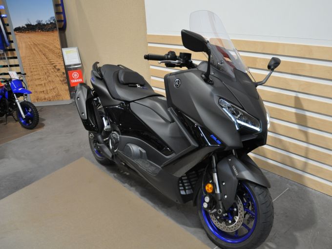 YAMAHA XP T-MAX 560 4