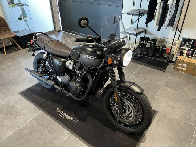 TRIUMPH Bonneville T120 Black 4