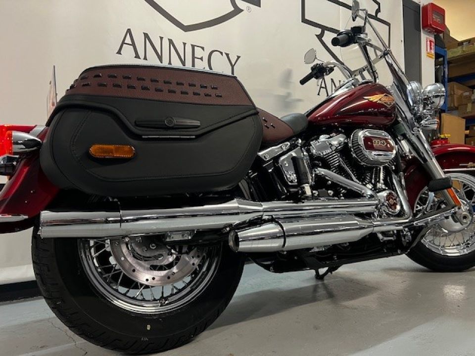 HARLEY-DAVIDSON SOFTAIL HERITAGE 1868 CLASSIC 4
