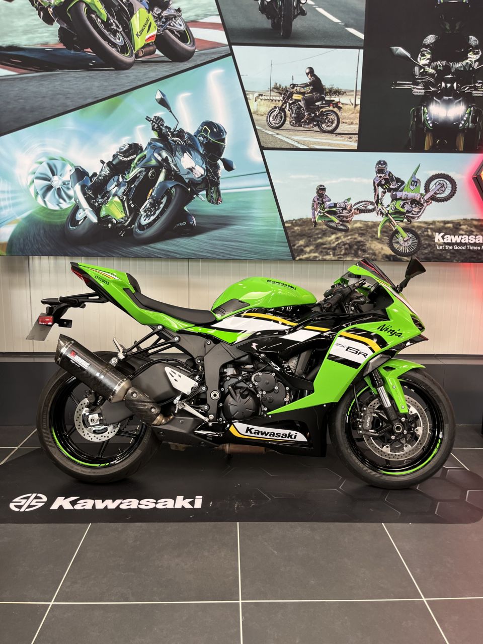 KAWASAKI ZX-6R 636 4