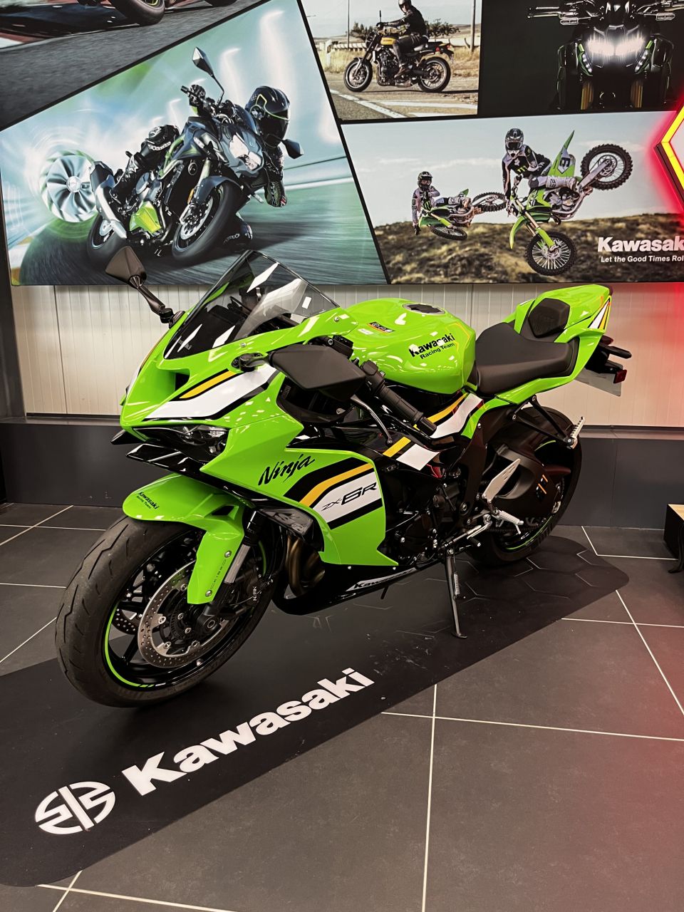 KAWASAKI ZX-6R 636 4