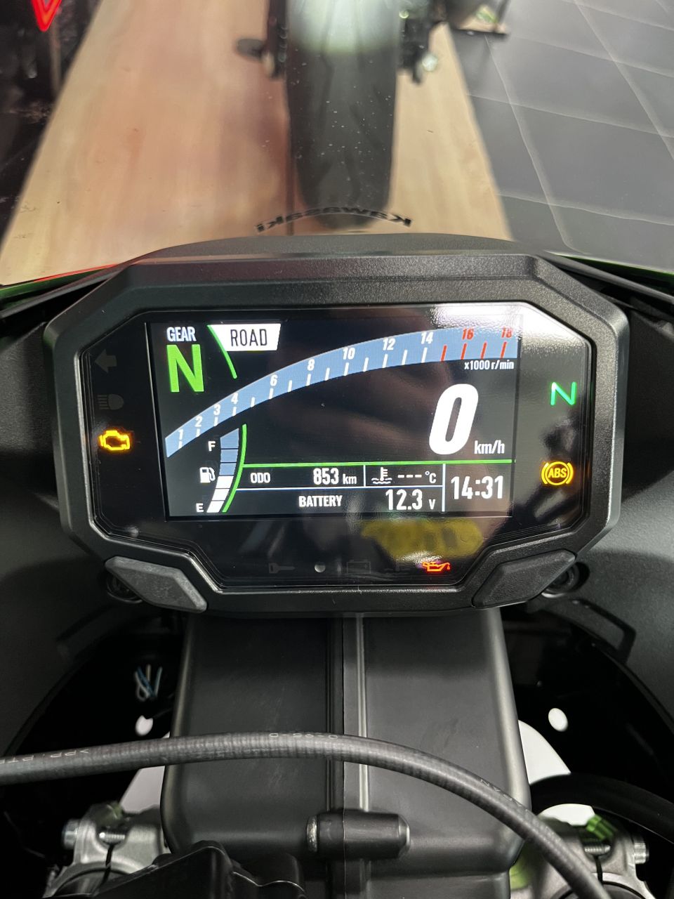 KAWASAKI ZX-6R 636 4