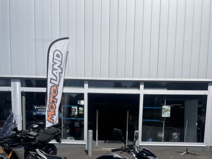 SUZUKI GW 250 INAZUMA 4