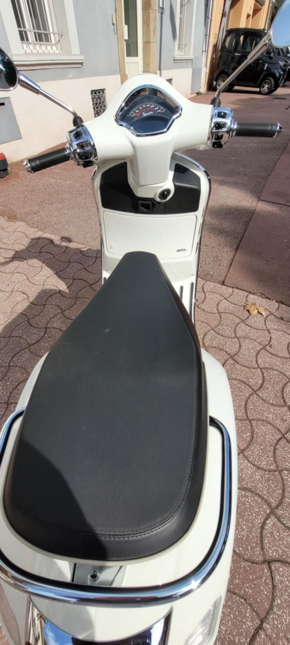 VESPA GTS 125IE SUPER 4