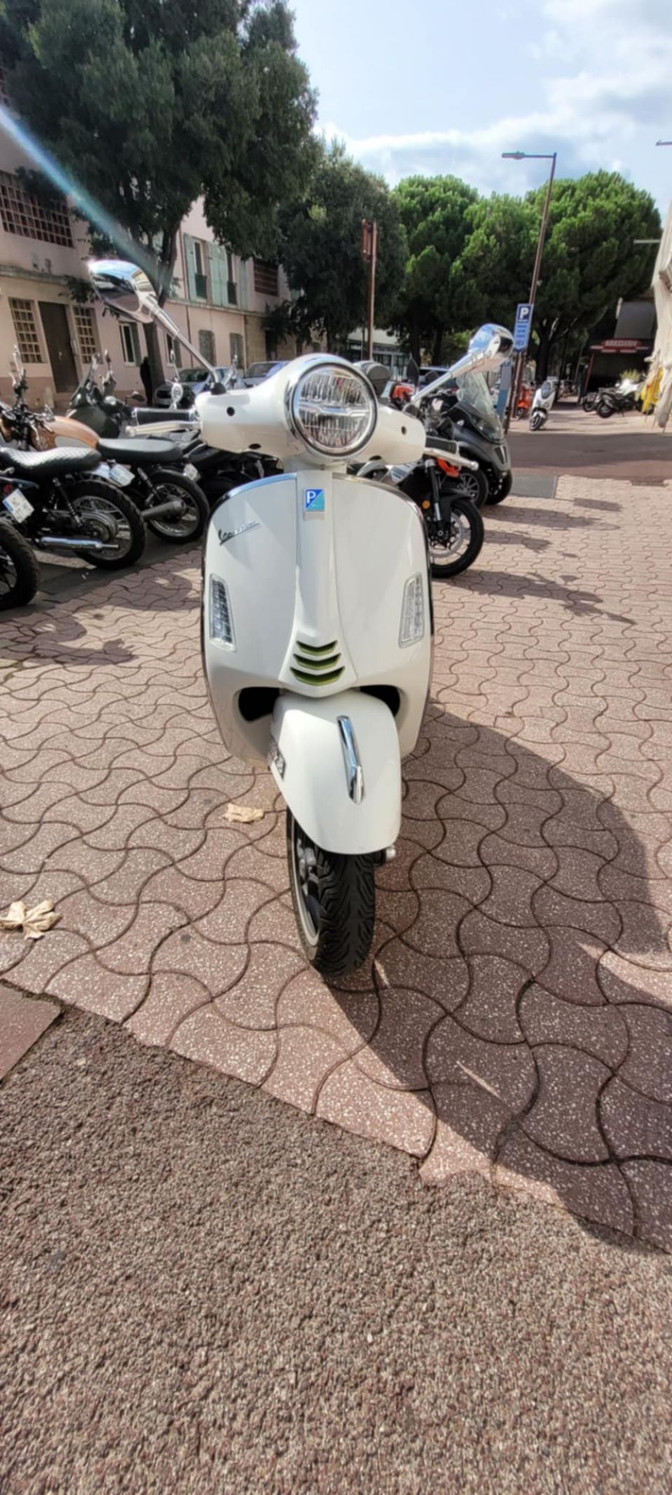 VESPA GTS 125IE SUPER 4