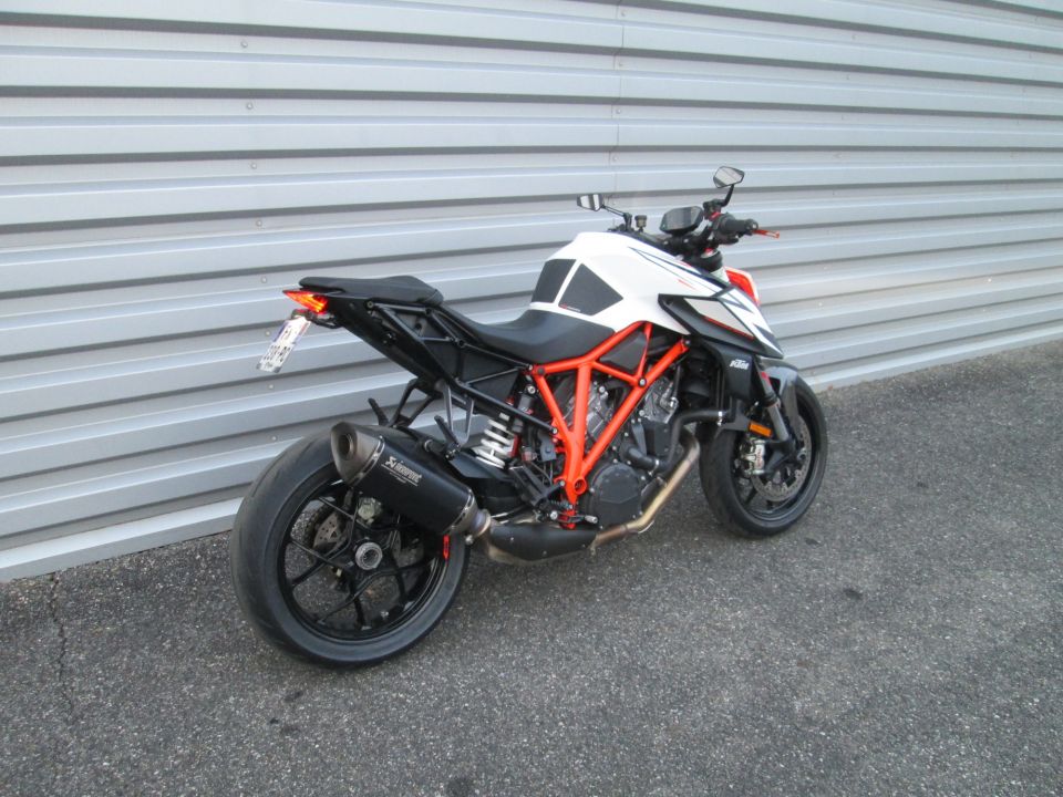 KTM 1290 SUPER DUKE R 4