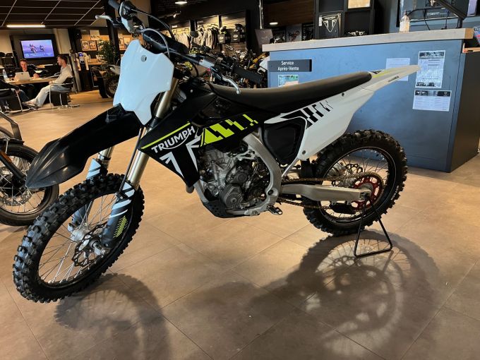 TRIUMPH TF 250-X 4