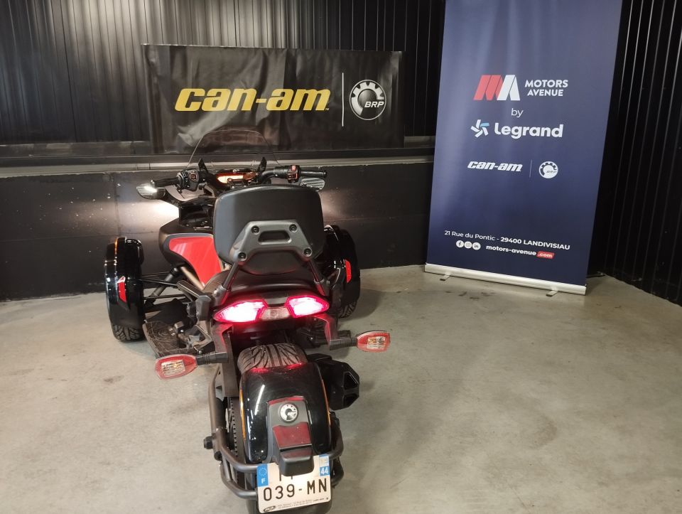 CAN-AM SPYDER F3-S 4