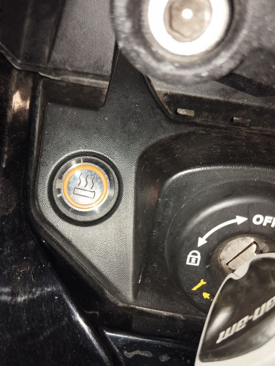 CAN-AM SPYDER F3-S 4