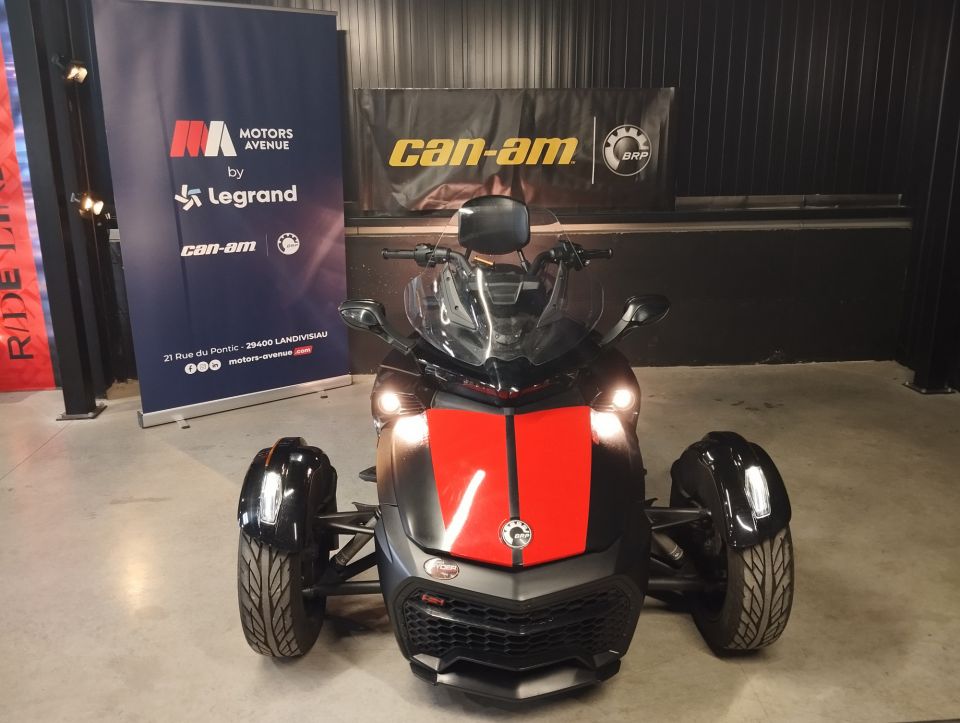 CAN-AM SPYDER F3-S 4