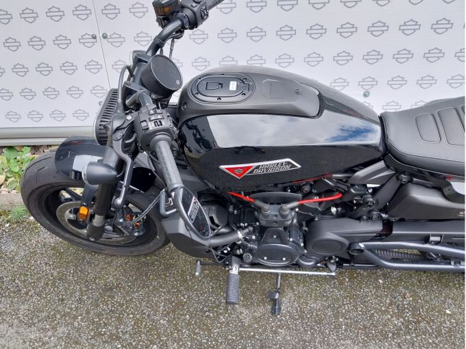 HARLEY-DAVIDSON SPORTSTER 1250 S 4