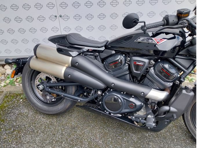 HARLEY-DAVIDSON SPORTSTER 1250 S 4