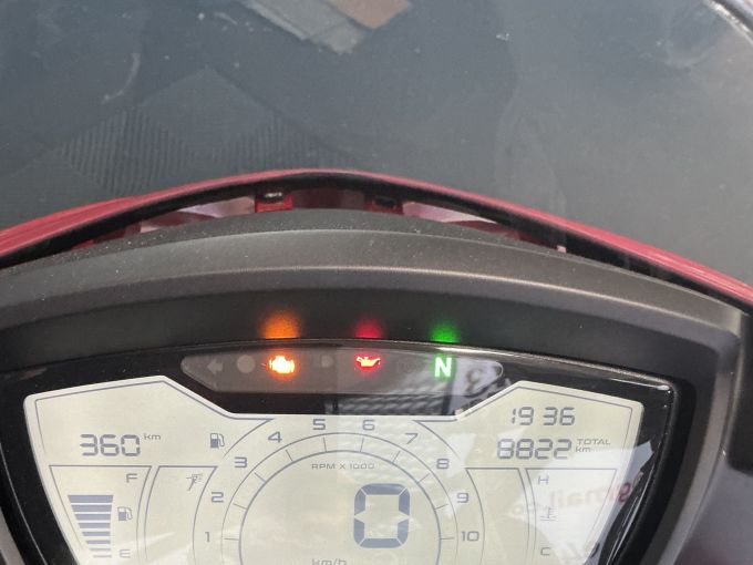 APRILIA TUONO 125 ABS 4