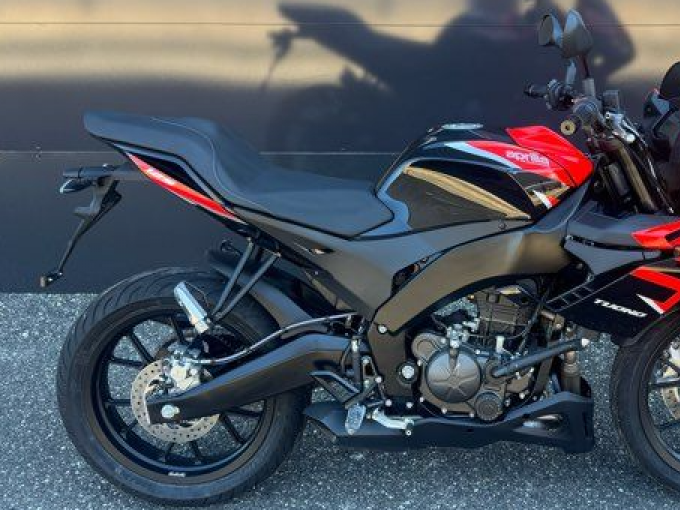 APRILIA TUONO 125 ABS 4