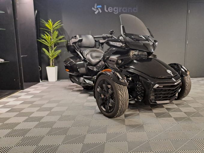 CAN-AM SPYDER F3 4