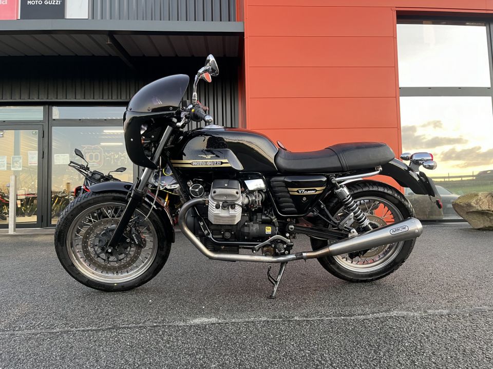 MOTO GUZZI V7 4