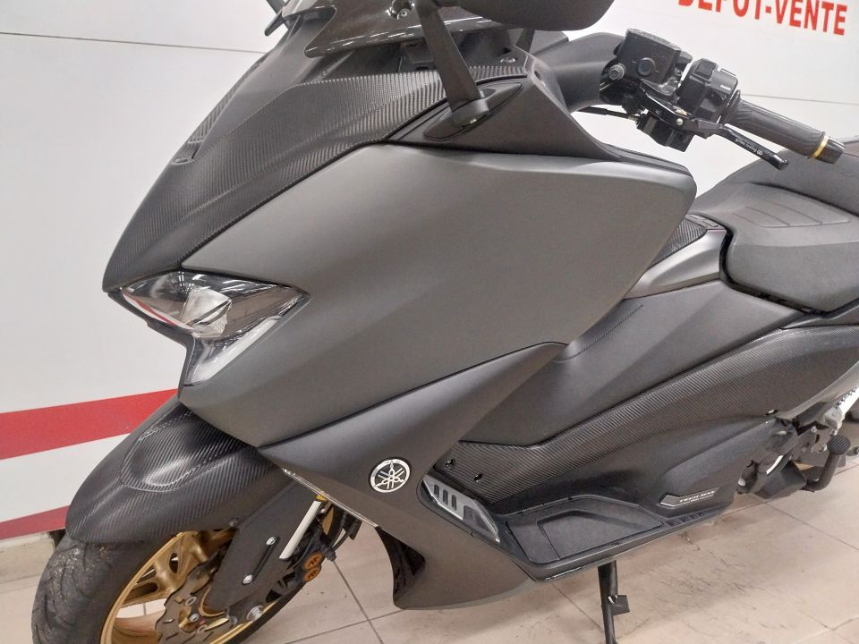YAMAHA TMAX 560 TECHMAX 4
