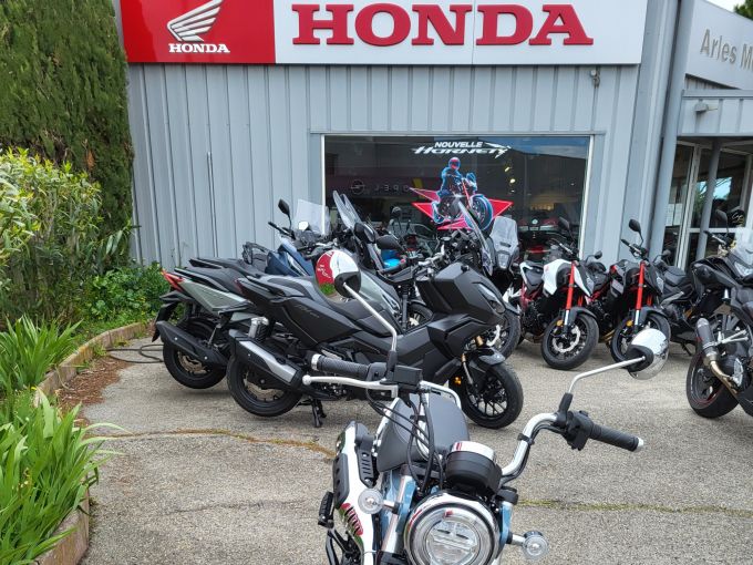 HONDA DAX ST 4
