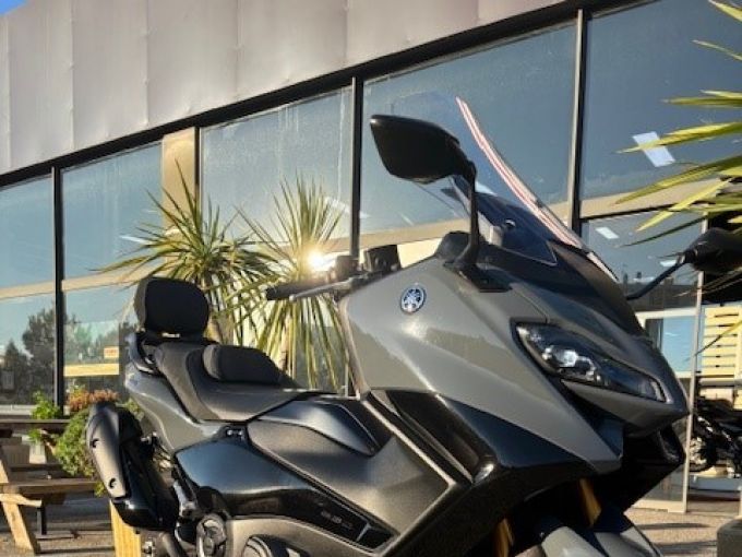 YAMAHA XP T-MAX 560 TECH MAX 4