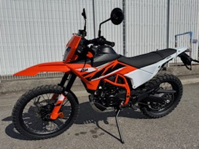 KTM 125 ENDURO R 4