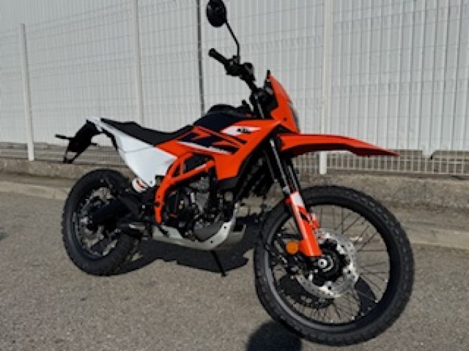 KTM 125 ENDURO R 4