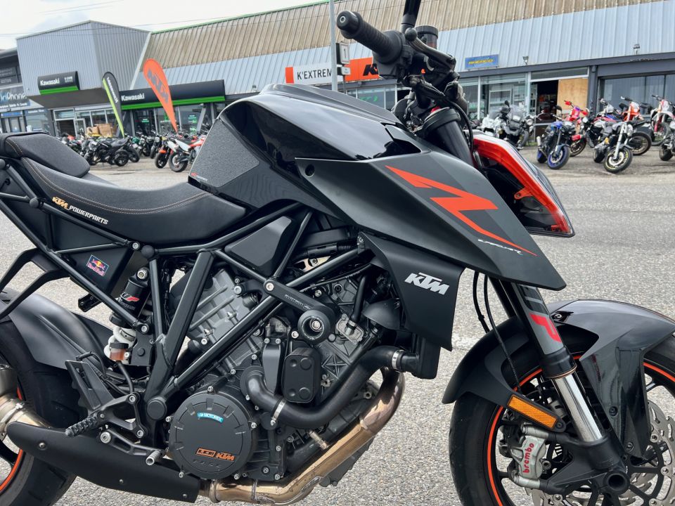 KTM 1290 SUPER DUKE R 4