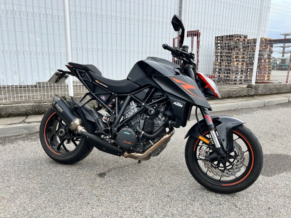 KTM 1290 SUPER DUKE R 4