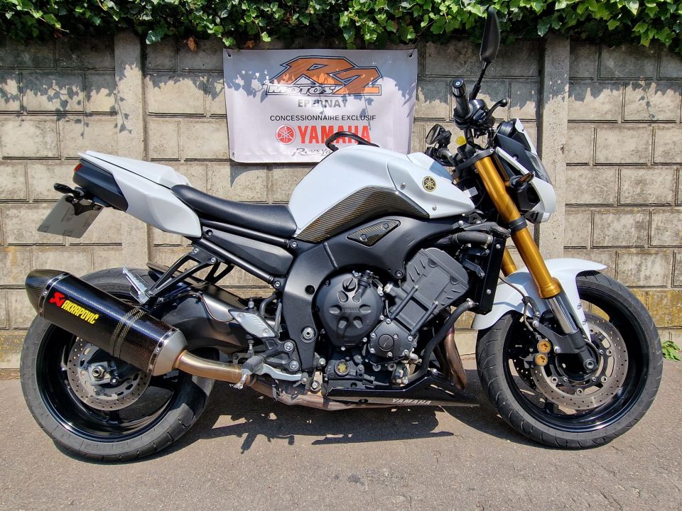 YAMAHA FZ8 4