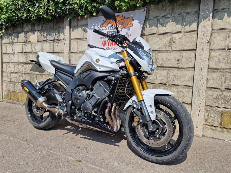 YAMAHA FZ8 4