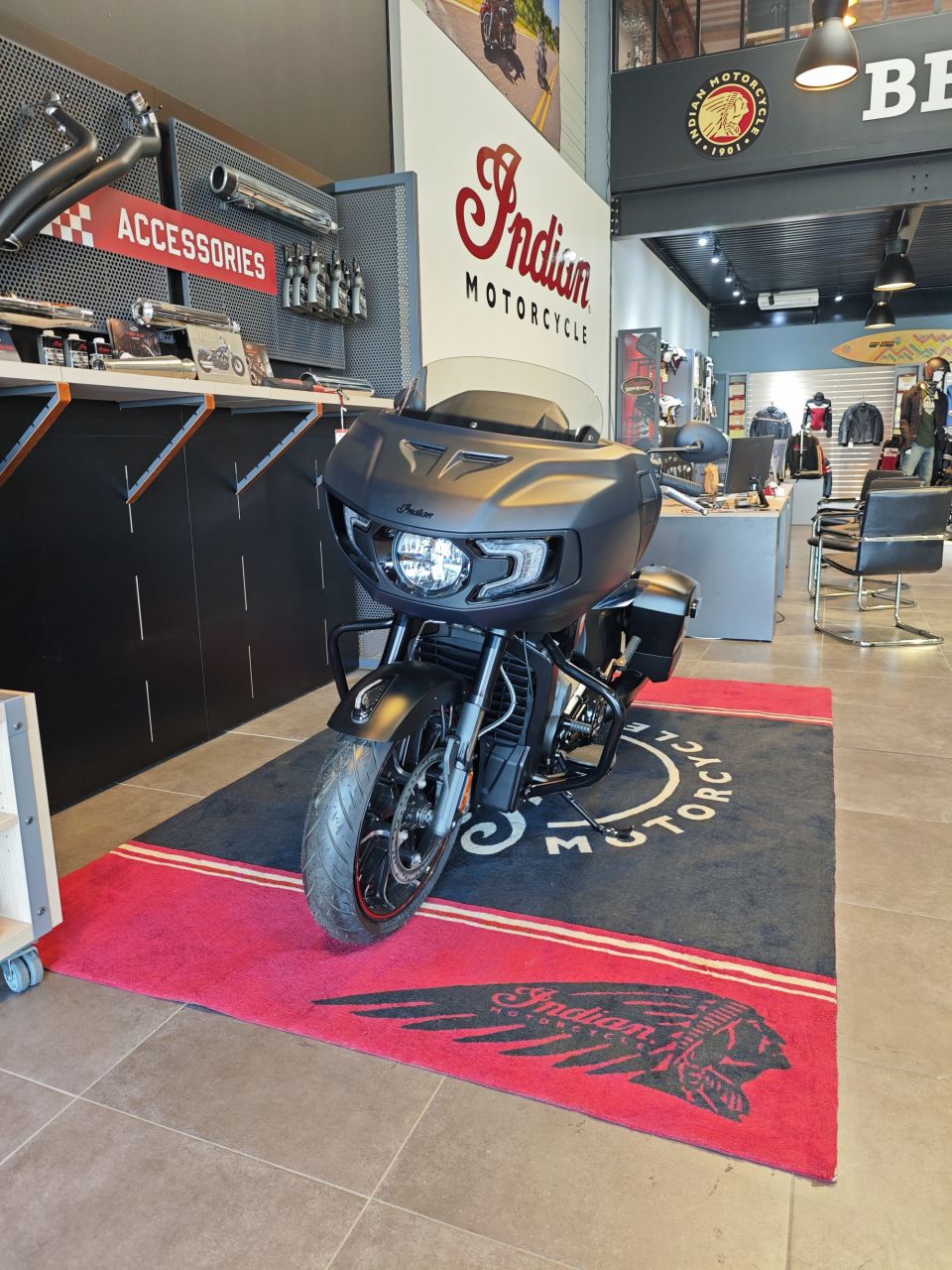 INDIAN CHALLENGER 1768 DARK HORSE 4