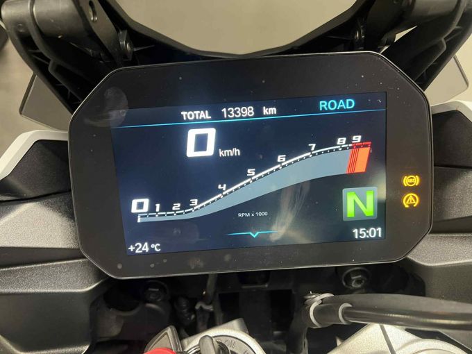 BMW F 900 XR 4