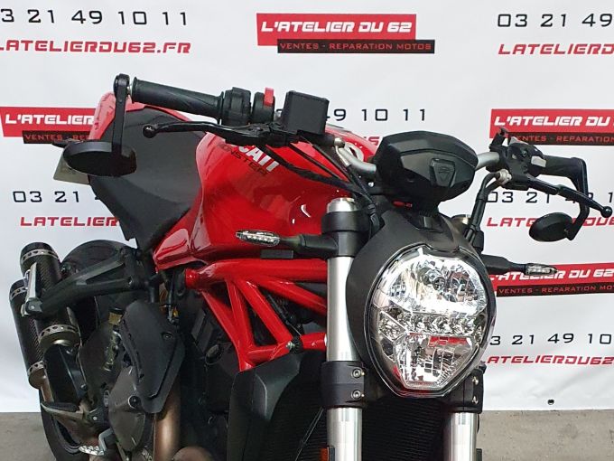DUCATI MONSTER 821 4