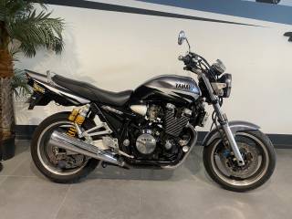 YAMAHA XJR 1300 - 2002