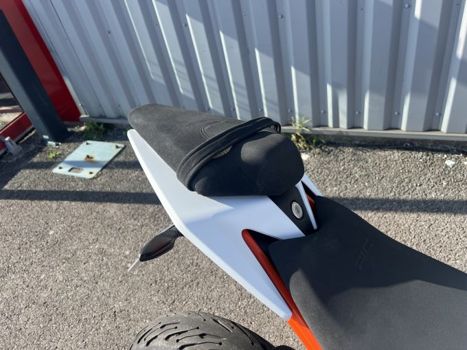 KTM RC 125 4