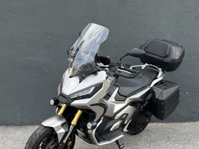 HONDA X-ADV 4